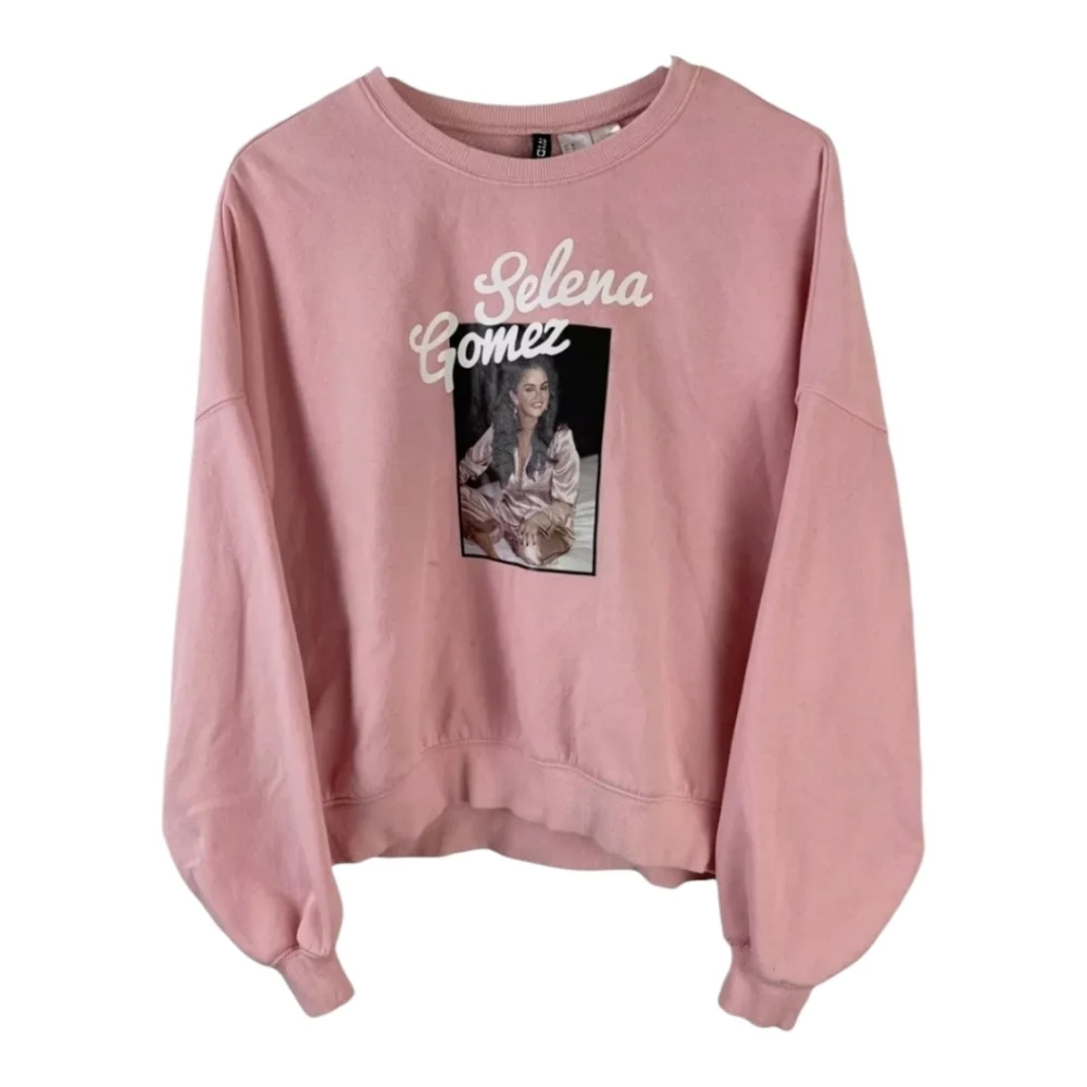 H&M DIVIDED Selena Gomez Sweatshirt - Picture 4 of 8